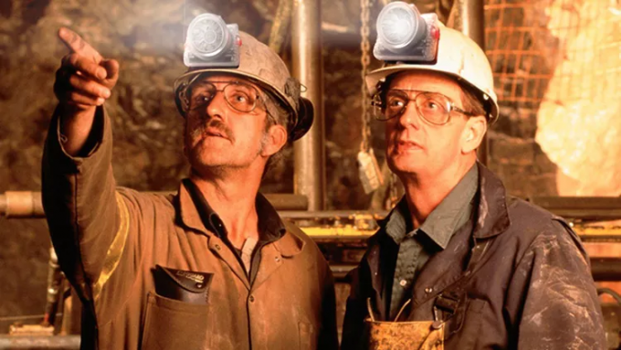 KL6LM ATEX Certified 15000Lux Mining Headlamp IP67 Waterproof, Rechargeable & Cordless 6